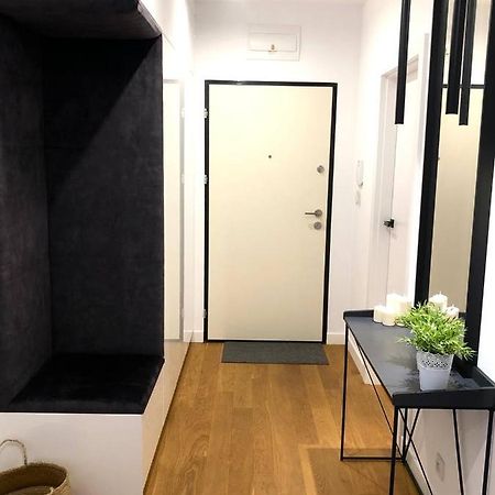 Apartaments Airport Okecie Premium 바르샤바 외부 사진