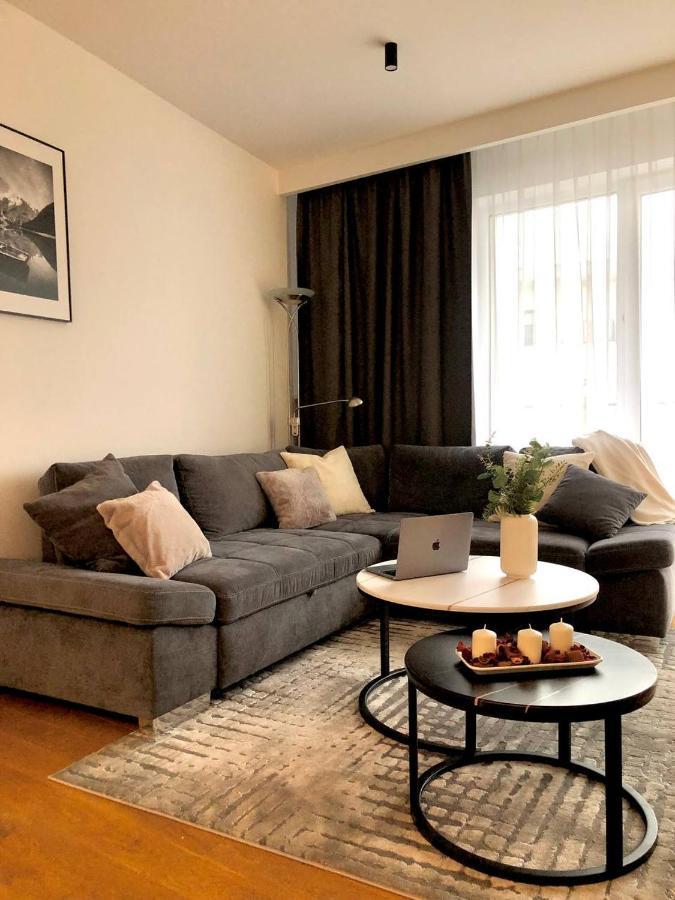 Apartaments Airport Okecie Premium 바르샤바 외부 사진