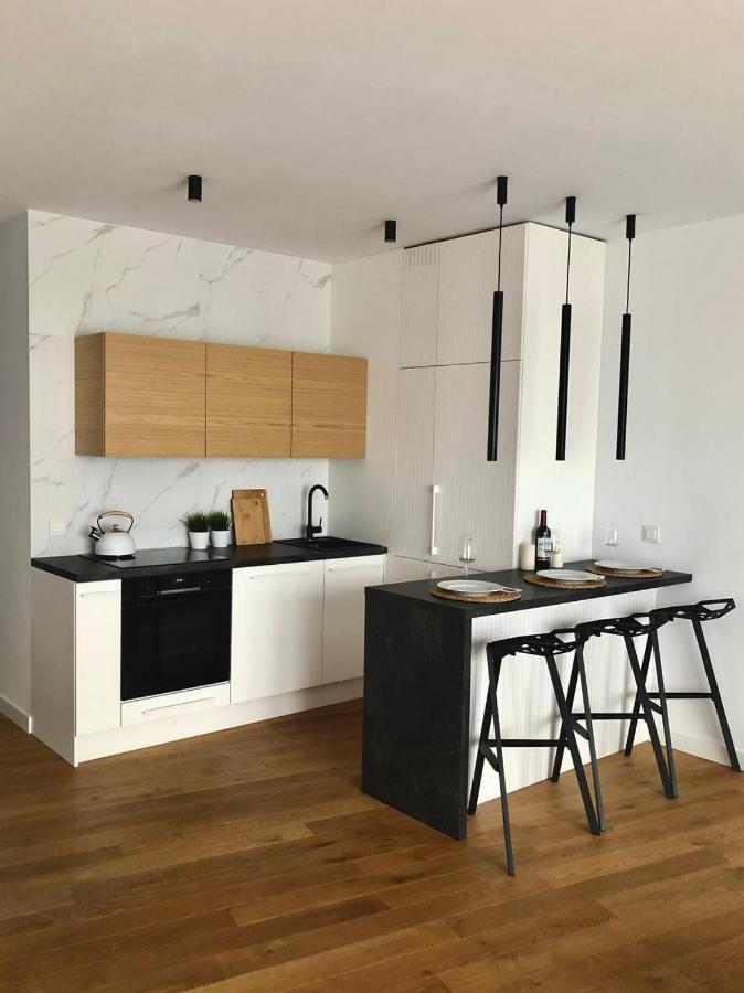 Apartaments Airport Okecie Premium 바르샤바 외부 사진