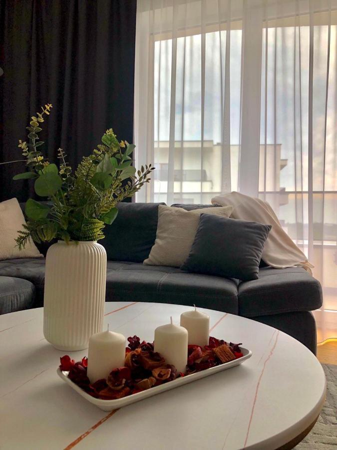 Apartaments Airport Okecie Premium 바르샤바 외부 사진