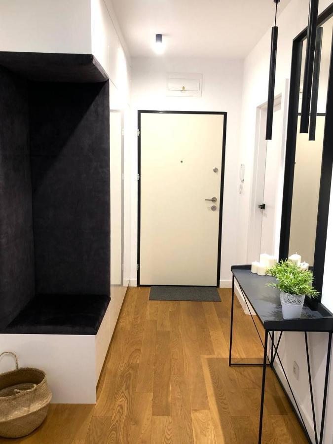 Apartaments Airport Okecie Premium 바르샤바 외부 사진