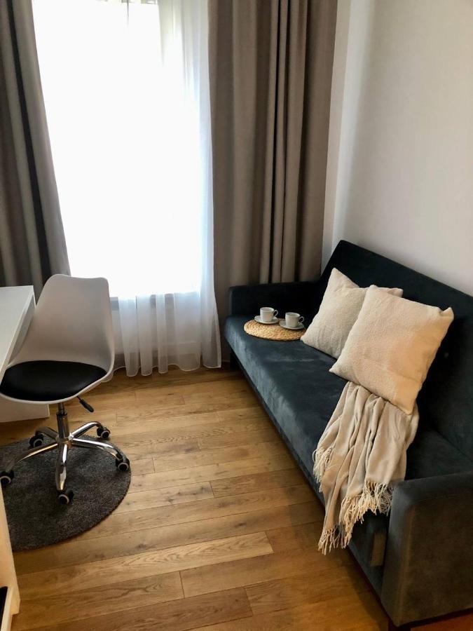 Apartaments Airport Okecie Premium 바르샤바 외부 사진